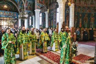 (Foto) Sărbătoarea Intrării Domnului în Ierusalim la Mănăstirea Sihăstria – 2023