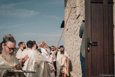 Biserica „Sfânta Cuvioasă Teodora de la Sihla” din Vama a fost sfințită