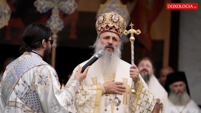 (Video) IPS Teofan: Să mergem la casele noastre cu darurile primite în cele trei zile ale hramurilor nemțene