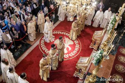 Slujbă arhierească și hirotonie, în Duminica a 20-a după Rusalii, la Catedrala Mitropolitană din Iași / Foto: Oana Nechifor