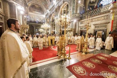 (Foto) Prăznuirea Sfinților Trei Ierarhi la Catedrala Mitropolitană din Iași – 2024