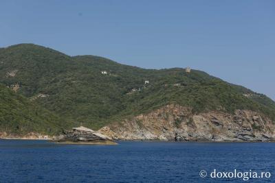 Sihăstria Colciu văzută de pe mare