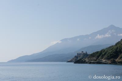 Călătorie pe mare în partea de nord-est a Sfântului Munte Athos