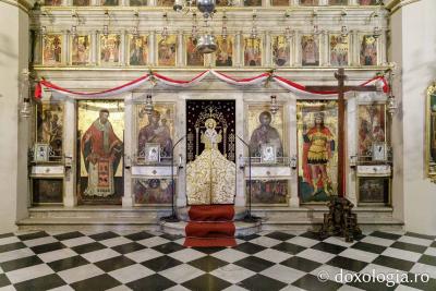 Odoarele Catedralei Panaghia Spiliotissa din Corfu