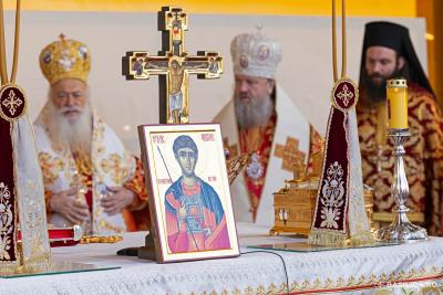 (Foto) Praznicul ales al sfârșitului de octombrie: Sfânta Liturghie de ziua Sfântului Mare Mucenic Dimitrie, la Catedrala Patriarhală