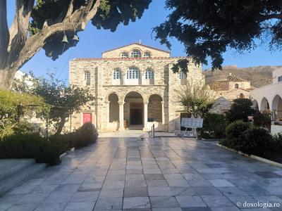 Mănăstirea „Panaghia Ekatontapiliani” din Paros