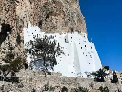 Mănăstirea „Panaghia Hozoviotissa” din Amorgos