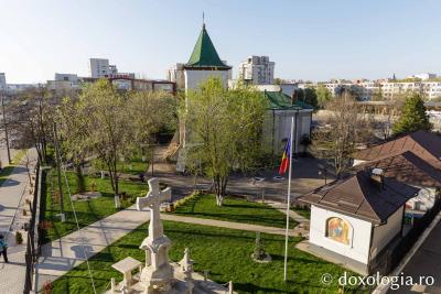 Marea Luni la Biserica „Ziua Crucii” din Iași