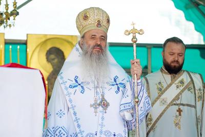 IPS Teofan la Hramul Mănăstirii Bistrița Izvorul Tămăduirii