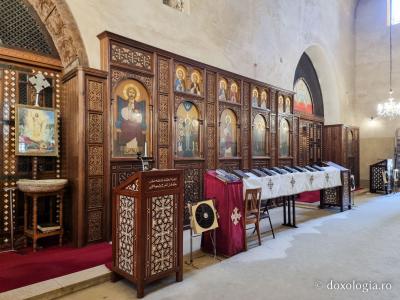 Clipe de liniște în biserica închinată Sfântului Macarie cel Mare