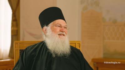 Interviu de colecție cu Arhim. Efrem Vatopedinul: „Mai bine să încetezi a respira, decât a te ruga!”