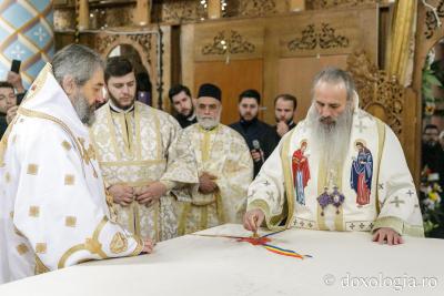 Biserica „Sfânta Vineri” din Iași, sfințită de doi ierarhi