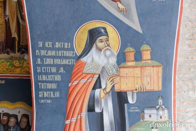 Fresca de la intrarea Mănăstirii Antim