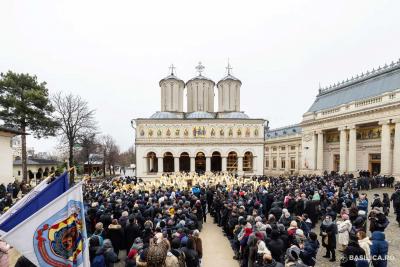 Sfânta Liturghie și proclamarea generală a canonizării celor 16 sfinte femei românce