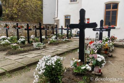 Cimitirul Mănăstirii Tismana