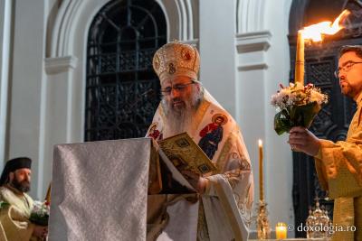 (Video) IPS Teofan: „Lumina învierii, nădejdea în Dumnezeu, să nu lipsească din viața noastră”