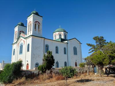 Pași de pelerin la Biserica „Panaghia Faneromeni” din Naousa, Insula Paros