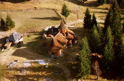 Fotografie din avion - Schitul Poiana lui Ioan, Mănăstirea Sihăstria