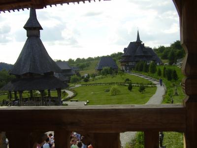 Altarul de vară și Stăreția Mănăstirii Bârsana, Maramureș