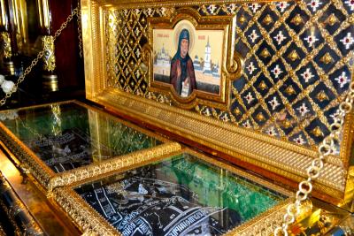 Sfintele Moaște ale Sfântului Cuvios Teofil cel Nebun pentru Hristos