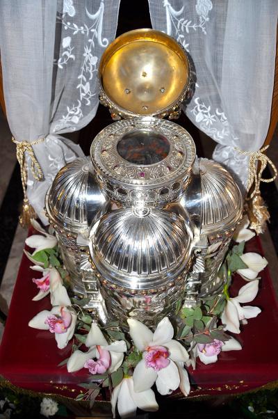 Moaștele Sfintei Mari Mucenițe Irina, aflate în Patras, Grecia Moaștele Sfintei Mari Mucenițe Irina