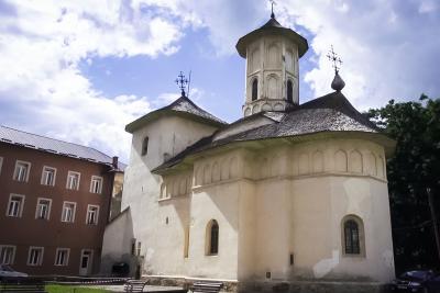 Locașul Sfinților Iosif si Chiriac de la Bisericani - galerie foto