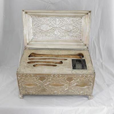 Raclă cu moaştele Sfântului Cuvios Ioachim Papoulakis din Ithaca