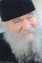 Părintele Macarie Ioniță