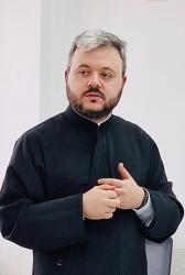Pr. Silviu Bozariu