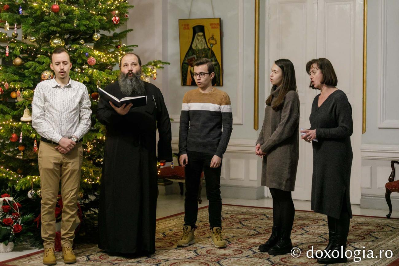 foto-familia-ipatov-colind-tori-la-re-edin-a-mitropolitan-2022